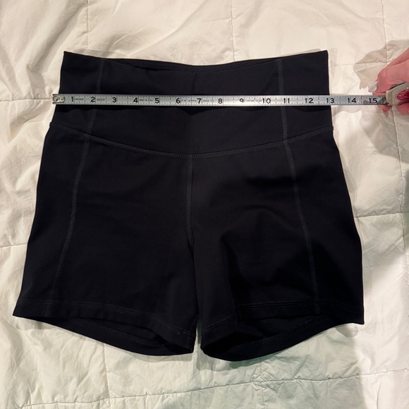 All in Motion Black 4” Mid-Rise Bike Shorts - Picture 5 of 7